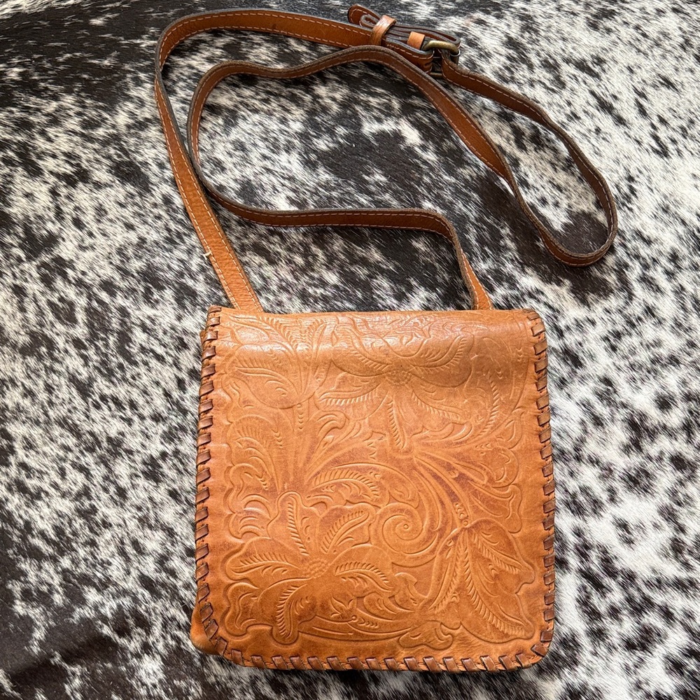 Tooled Tan Leather Crossbody Bag/purse